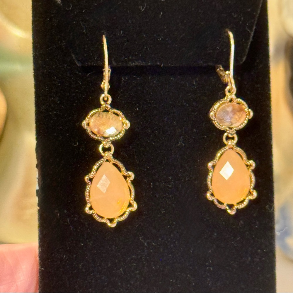 Champagne and Peach Stones Drop Dangle Earrings Gold Tone